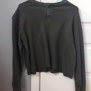 Brandy Melville Olive green cropped tee